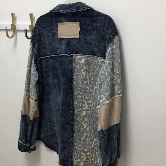 Pol leopard Washed Black Mixed-Media Utility Jacket - Picture 2 of 2